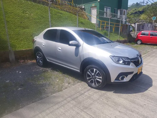 Renault Logan 1.6 Privilege / Intens