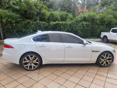 Jaguar XF 2.0 Prestige