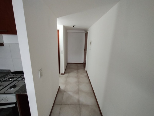 Alquiler Monoambiente Balcón V Luro Amenities