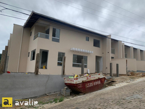Imagem 3 de 4 de Sobrado Localizado No Bairro Itoupava Norte. - 6002468v