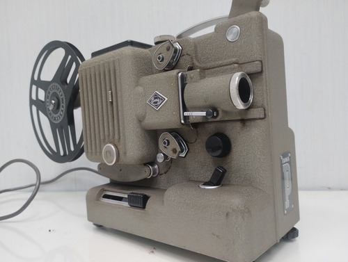 Antiguo Proyector De Cine Standard 8 Mm Eumig Funcionando (Usado)