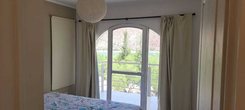 Imagen 6 de 12 de Casa De Vacaciones En Reyunos 1