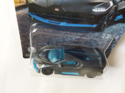Matchbox 2018 Bugatti Divo European Streets Mb1 Jnb