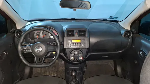 Nissan March 1.6 Sense