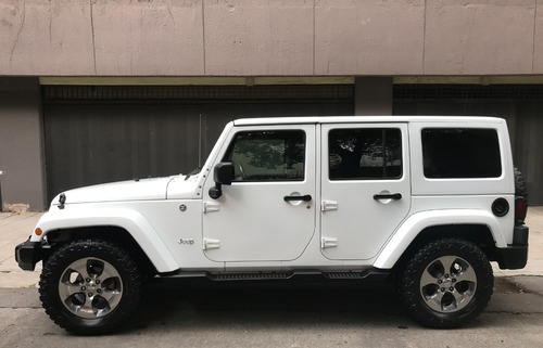 Imagen 2 de 14 de Jeep Wrangler Unlimited Sahara 4x4