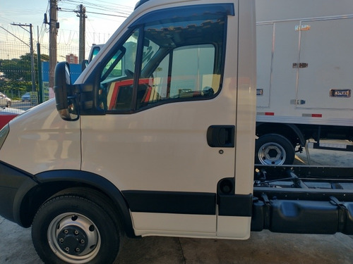 Imagem 5 de 15 de Iveco Daily Daily 35s14 Ano 2016