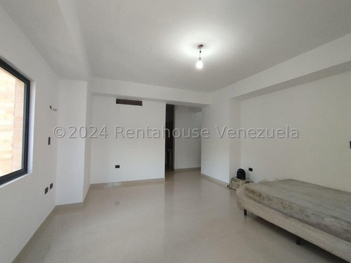 Exclusivo Apartamento En Conjunto Residencial De Alto Nivel La Trigaleña 24-16836