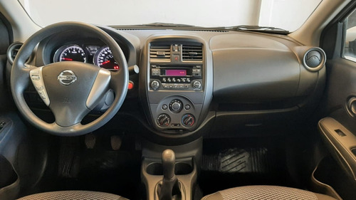 Nissan Versa Sense Mt