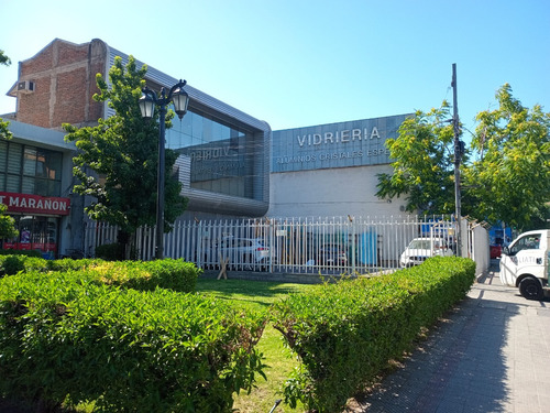 Local Comercial En Sta Rosa 827, Santiago
