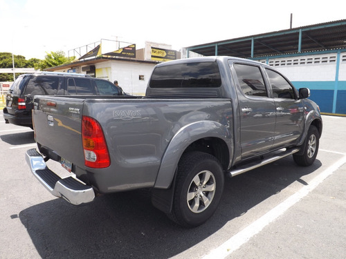 Imagen 3 de 9 de Toyota Hilux Kavak