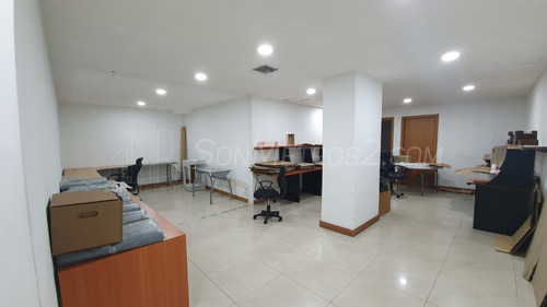 Edificio Local Comercial Deposito Oficina Alquiler Zona Ind De La Trinidad 3541 Mts2 Sonmetros2