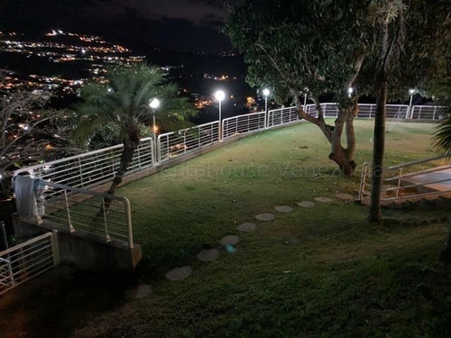 Imagen 14 de 15 de Casa En Venta En Cumbres De Curumo 21-6969 Alejandra Pérez 0414-9149701