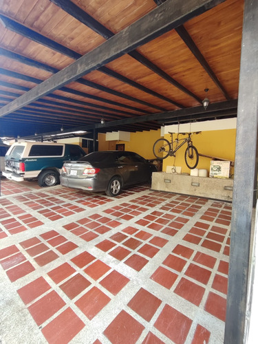 Townhouse En Venta En Naguanagua, Tazajal, Resd Monte Alegre I . 140mts,3hab,planta Electrica 100% Y Mas.. Ag / Yafa