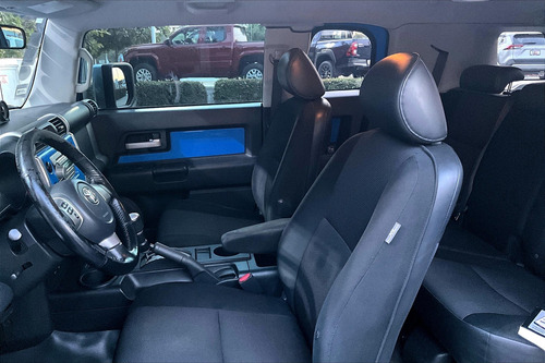Toyota Fj Cruiser 3p Premium Aa Ee Ra Abs 4x4 At