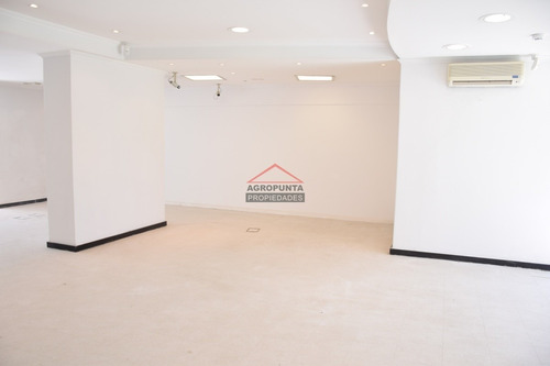 Amplio Local Comercial Sobre Av Roosevelt- Ref: 5374