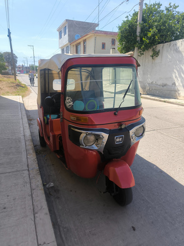 Mototaxi Bajaj Año 2018