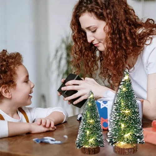 . 4 Piezas De Adornos Pequeños Luminosos De Navidad De Cedro