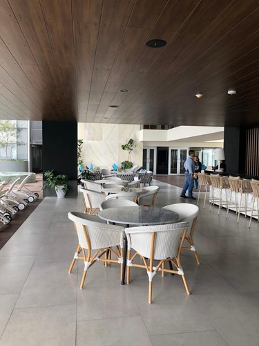 Excelente Departamento Amueblado Venta En Lobby 33 En Zona A
