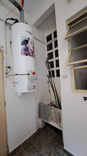 Venta 3 Ambientes Con Dependencia En Balvanera