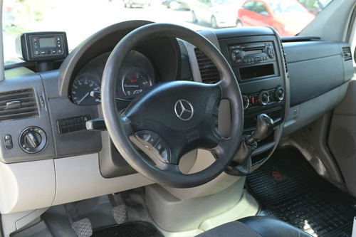 Imagen 11 de 16 de Mercedes-benz Sprinter 2017 2.1 415 Combi 3665 150cv 9+1 Tn
