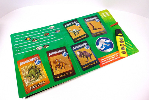 Libro Dinosaurios En La Oscuridad Con Linterna Pi Kids
