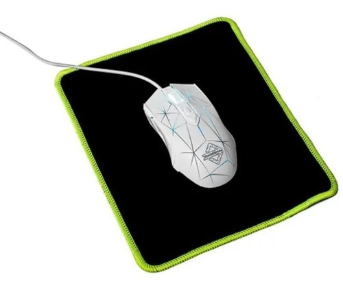 Mousepad Gamer Xtrike De Goma Suave Con Borde Bloqueador Ev