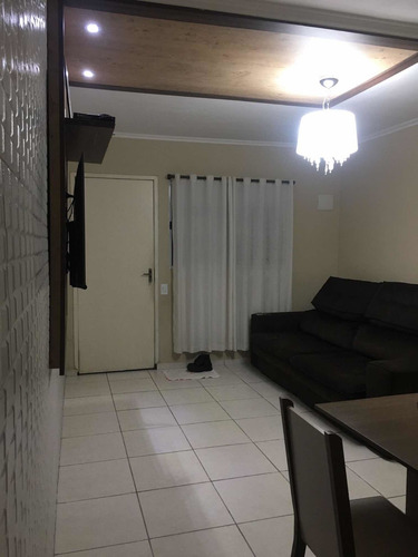 Casa Com 2 Quartos E 1 Banheiro 1 Garagem 1 Lavanderia