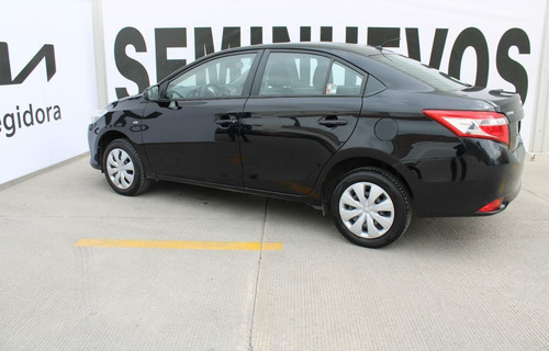 Imagen 2 de 10 de Toyota Yaris 2017 1.5 Core Hb Mt