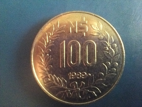 Moneda Uruguay De Cien 100 Nuevos Pesos Año 1989 Gaucho