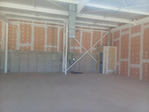 Arriendo Local Comercial 240 Mtr2