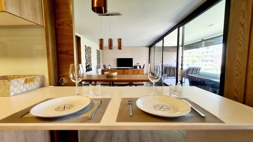 Departamento En Arriendo De 3 Dorm. En Las Condes