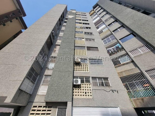 Apartamento En Venta En La Urbina 24-19038 Cs