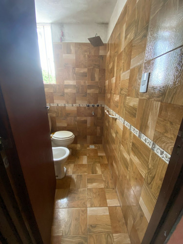 San Rafael Casa Venta Incluye Departamento Planta Alta Zona Los Naranjos
