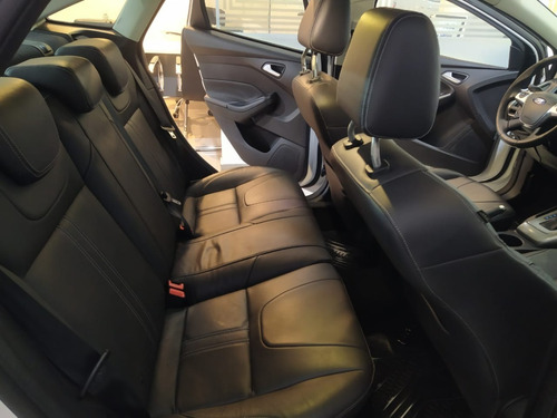Imagen 9 de 15 de Ford Focus Se Plus Aut 4ptas