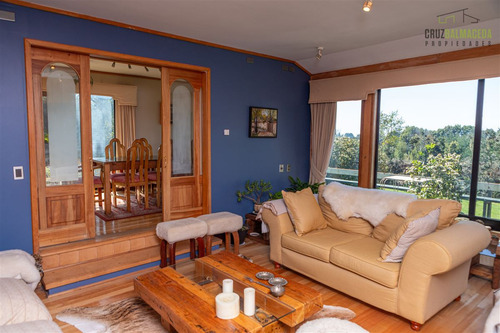 Casa En Venta De 6 Dorm. En Parrque Ivian I, Puerto Varas