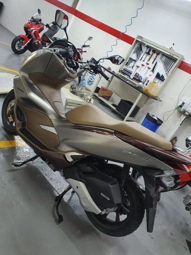 Imagem 2 de 4 de Honda Pcx150 Dlx 3 Anos De Garantia+7 Troca De Óleo