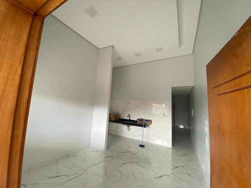 Casa Com 2/4 Em Taquaralto