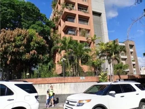 Se Alquila Apto La Castellana