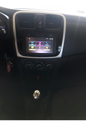 Imagem 10 de 13 de Renault Sandero Expression 1.6 16v Sce (flex) Flex Manual