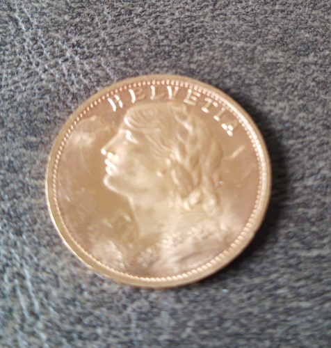 Moneda Oro Suiza 20 Francos Suizos Helvetia 1935 (Usado)