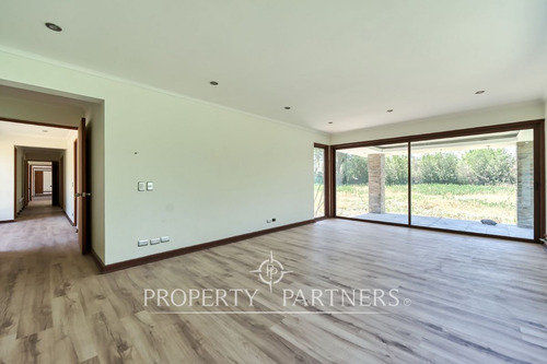 Sector Poniente, Casa Completamente Remodelada En ...