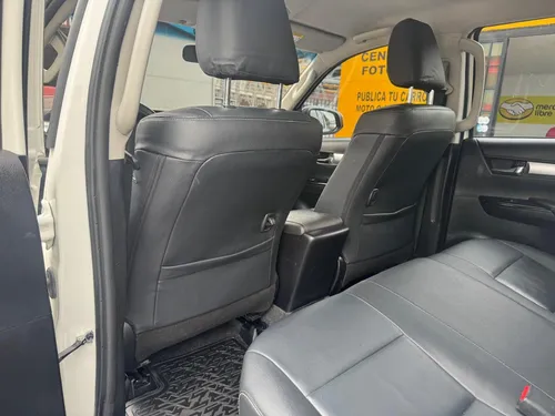 Toyota Hilux 2.4 Automatica Full 4x4