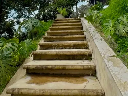 Casa En Venta En Loma Del Escobero. Cod V776075