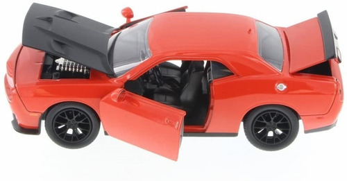 Imagem 7 de 9 de Carrinho Miniatura Dodge Challenger Hellcat Metal Die Cast
