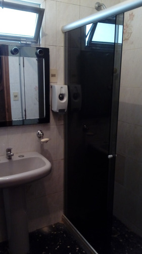 Casa 3 Dormitorios En Cordon, Con Local Comercial Contiguo.