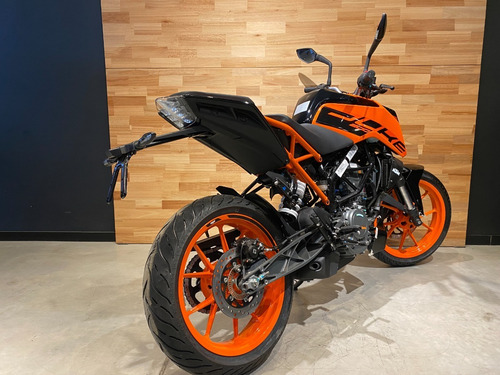 Imagen 9 de 15 de Ktm Duke 200 Ng 0km