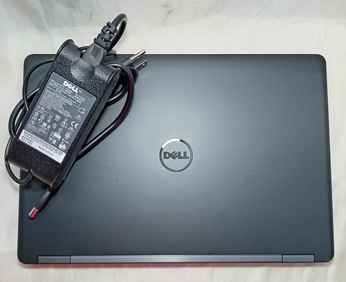 Laptop Dell Latitude E 5550 Core I5 5ta Gen. 15.6 Pulgadas (Usado)