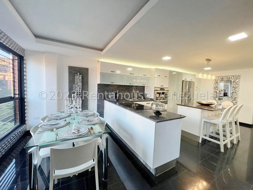 Imagen 6 de 12 de Townhouse En Venta En La Tahona