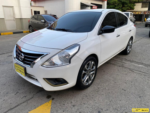 Nissan Versa 1.6 Sense