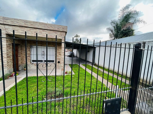 Casa En Venta En Grand Bourg